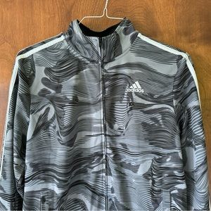 Adidas Jacket Size XL (18/20) Juniors/Girls (?)